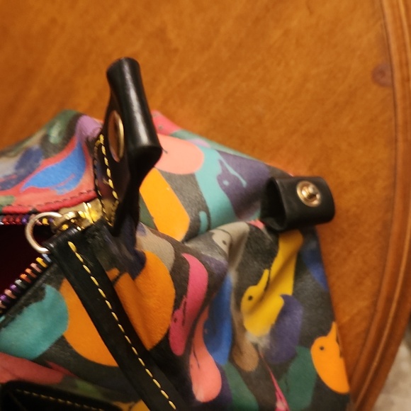 DOONEY AND BOURKE VINTAGE MULTICOLORED WONDER DUCKS HANDBAG - Picture 13 of 15